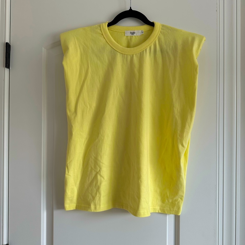 The Frankie Shop Yellow Eva Shoulder Pad Boho Sleeveless Round neck T-shirt